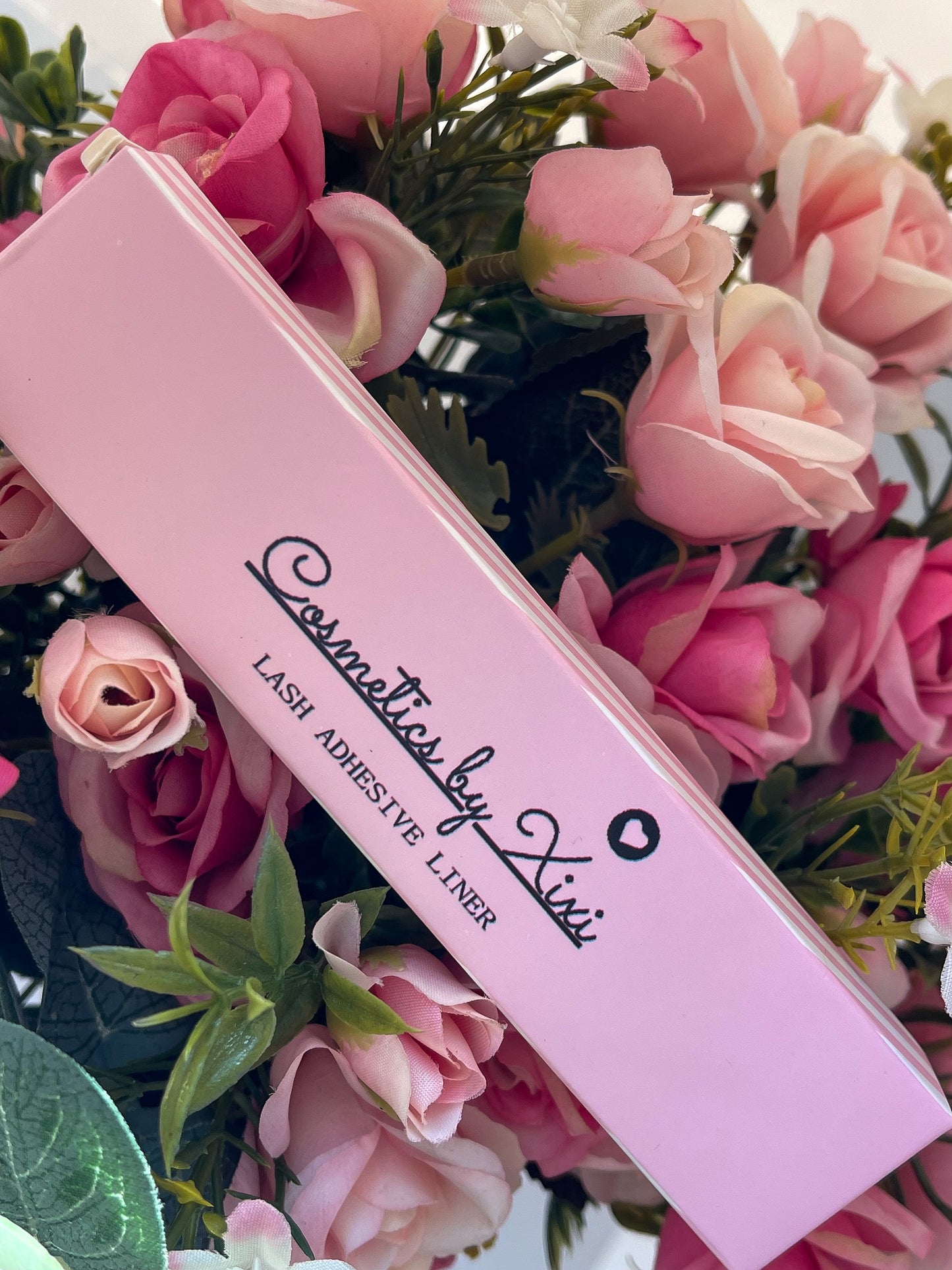 Adhesive Long Lasting Eyeliner